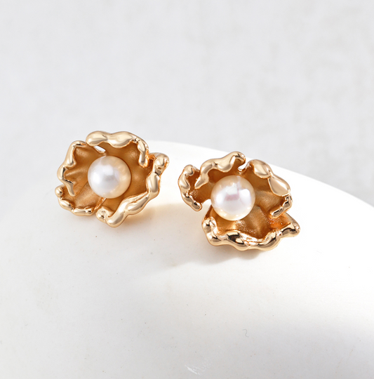 Spindrift Shaped Pearl Earrings